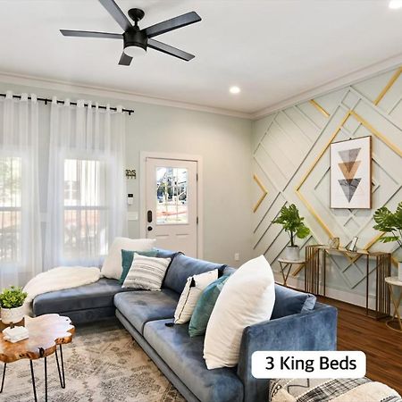 Sun Lit Modern Home With Good Vibes And Lots Of Coffee - Designedbydom أتلانتا المظهر الخارجي الصورة